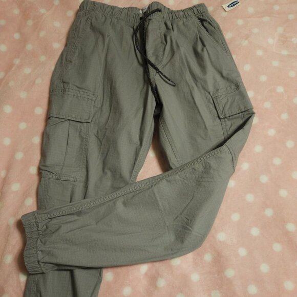 Old Navy new with tags medium to light gray cargo pants - Picture 2 of 2